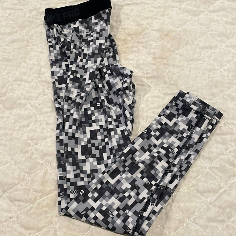 Nike skinny spandex pants